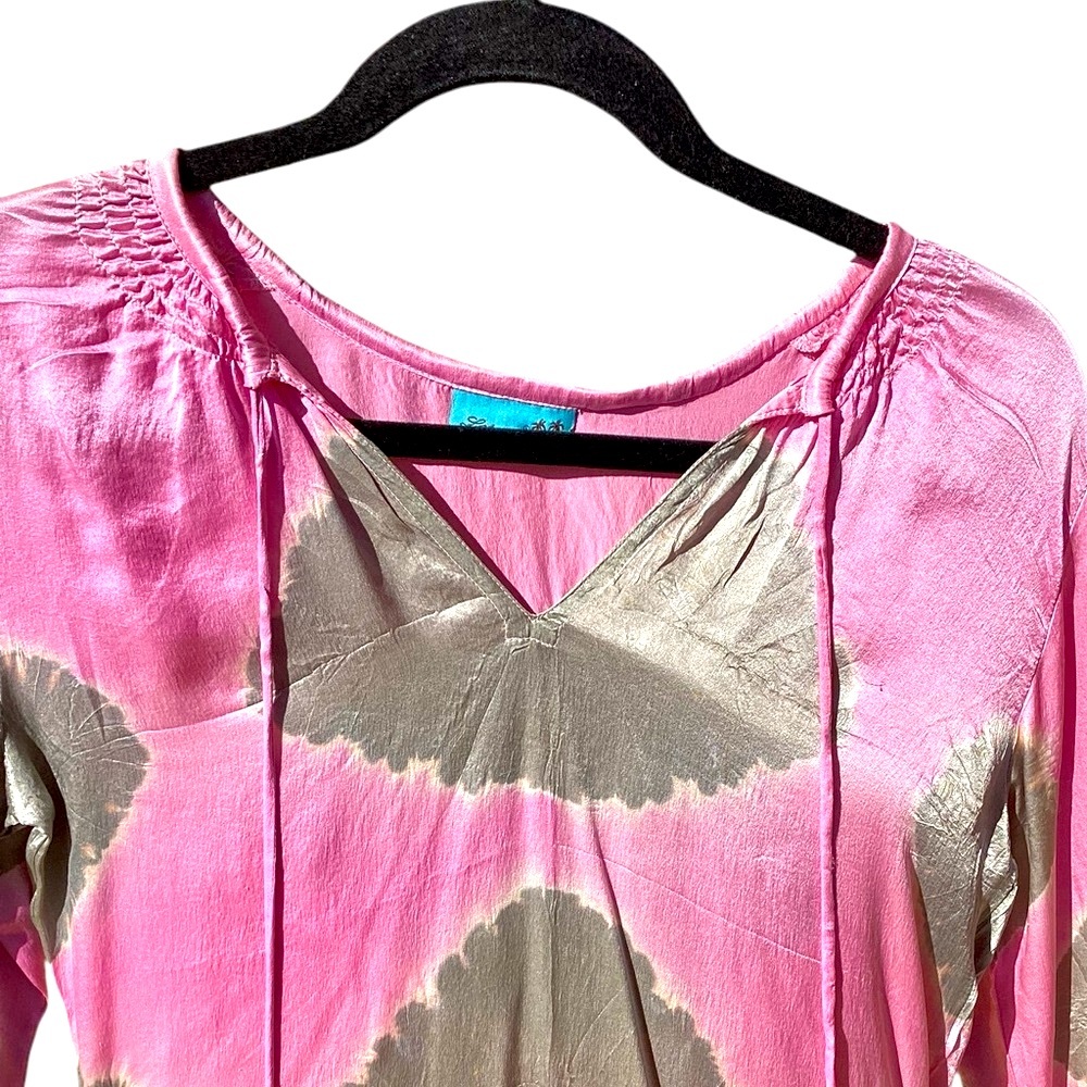 Letarte Hawaii silk coverup in pink and gray - Picture 6 of 9